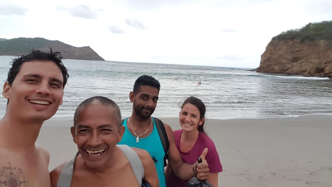 Hospedaje Algarrobo Machalilla Eksteriør bilde